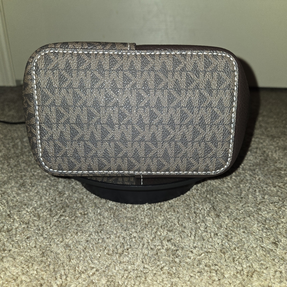 NWT Michael Kors Flora Signature Logo & Pebbled Leather Crossbody Bag - Picture 6 of 9
